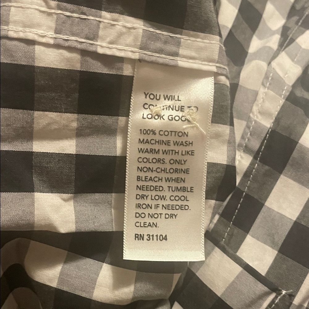 Saddlebred Black and White Gingham Button-Down Shirt 100% cotton - Picture 6 of 6
